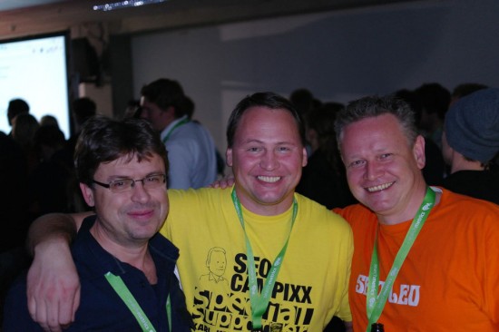 Frank Doerr, Karl Kratz und der SEO Leo beim SEOday 2012 Frank Doerr, Karl Kratz und der SEO Leo beim SEOday 2012